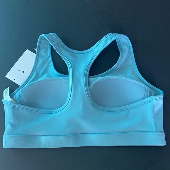 Nike Swoosh Sports Bra New with tags - Picture 3 of 4